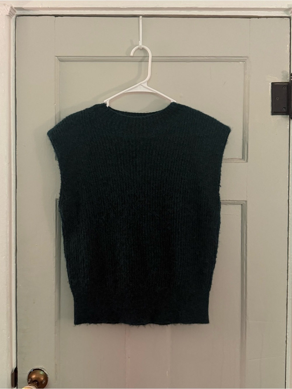 Sleeveless Knit Sweater Vest with shoulder pads